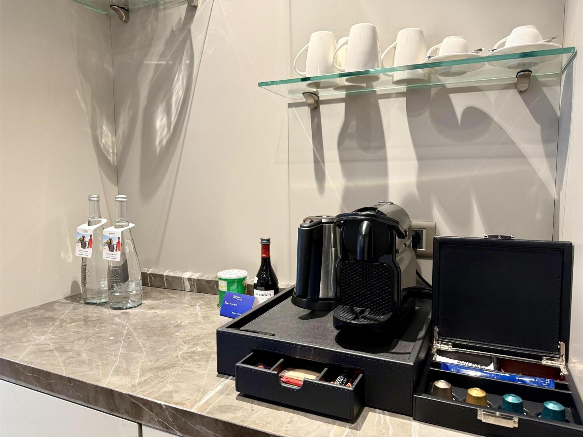 Radisson Blu Hotel & Conference Center, 니아메 외부 사진