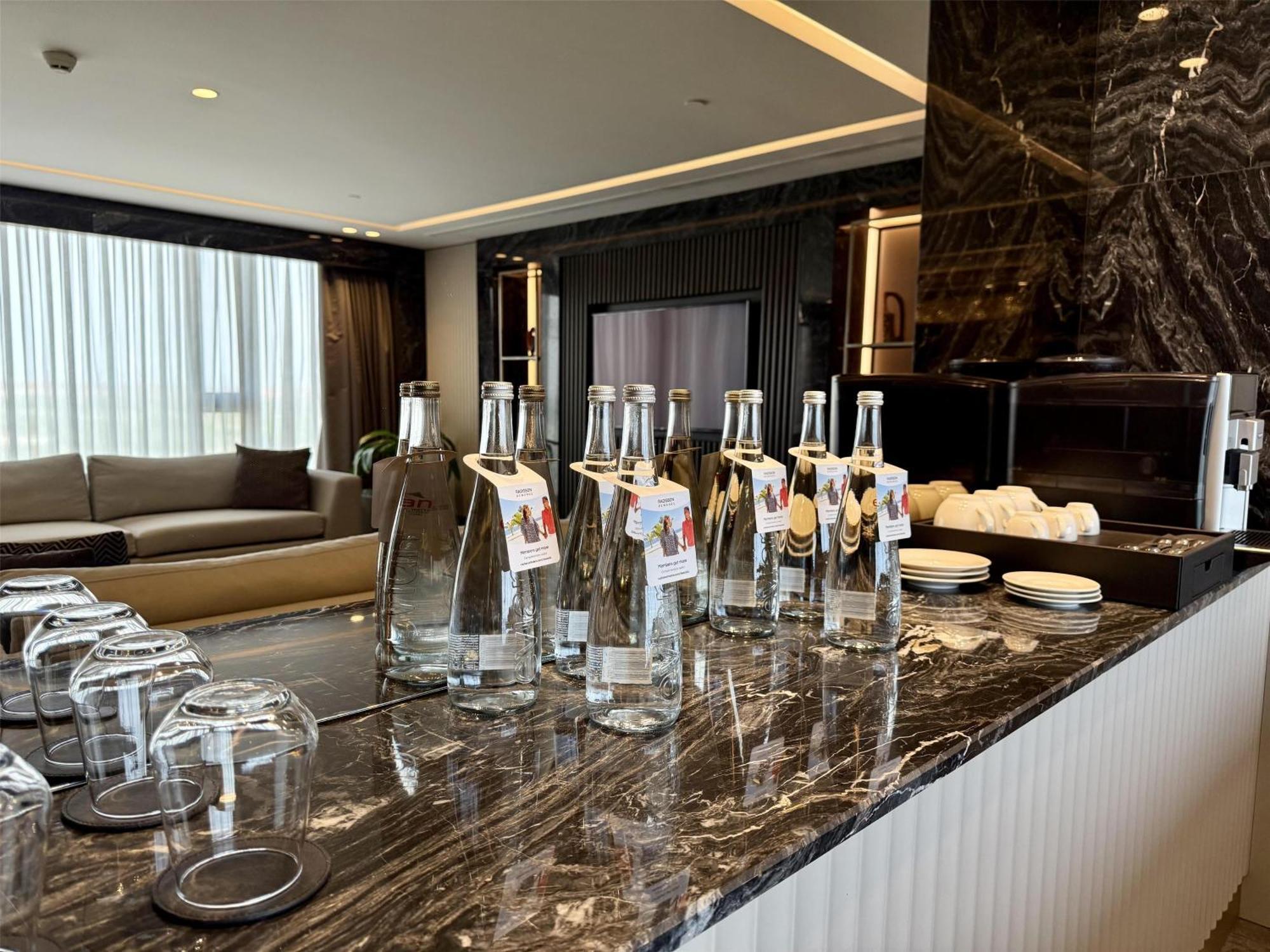 Radisson Blu Hotel & Conference Center, 니아메 외부 사진