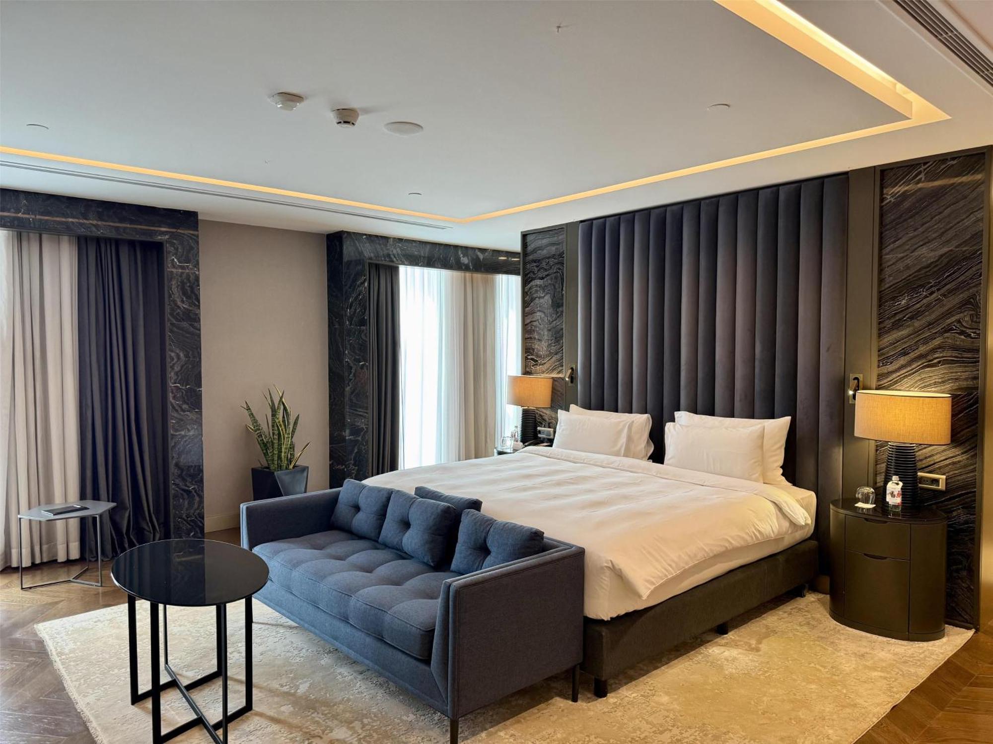 Radisson Blu Hotel & Conference Center, 니아메 외부 사진